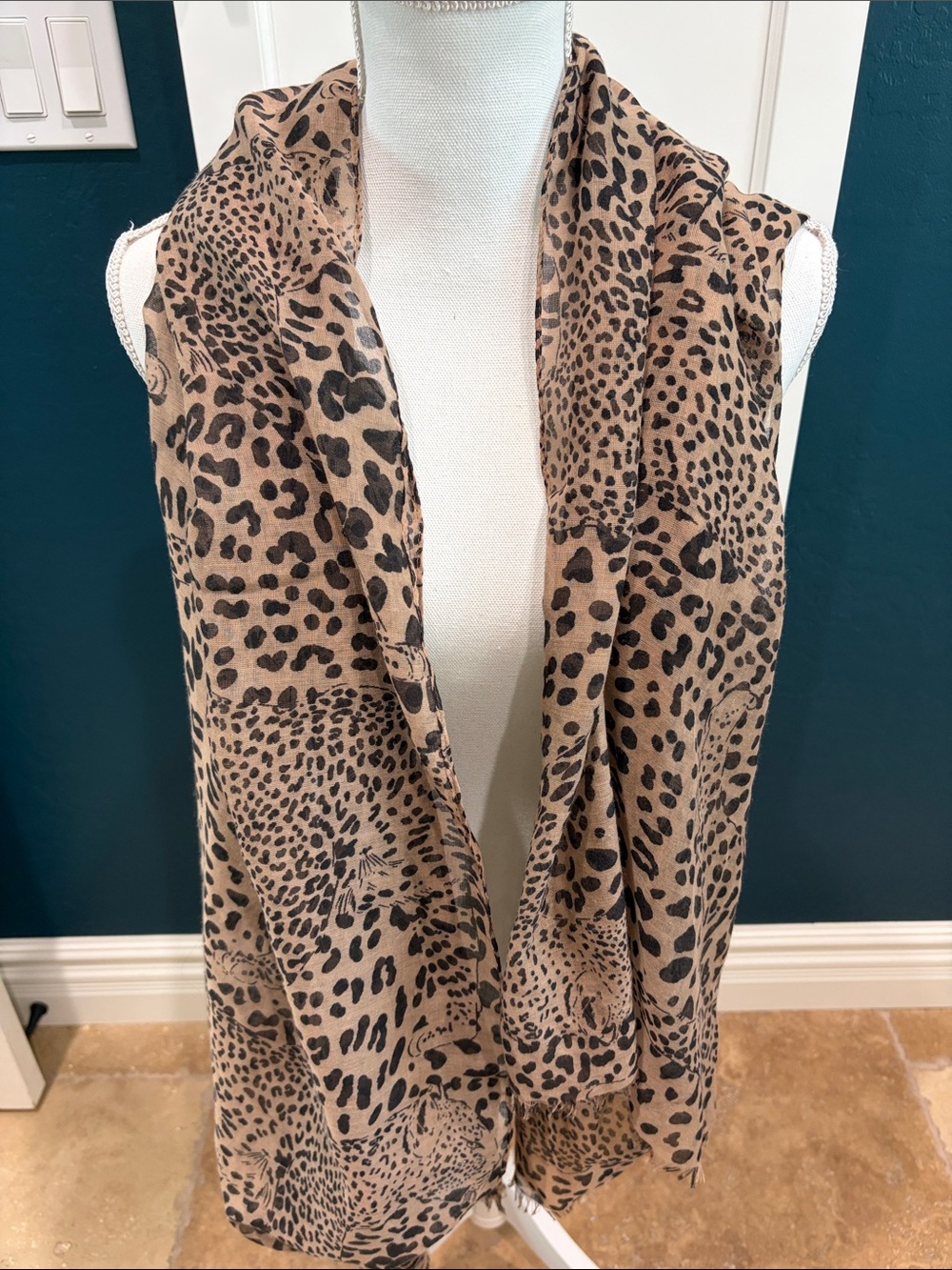 Banana Republic leopard print scarf